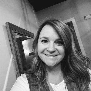 Meet your Posher, Lydia